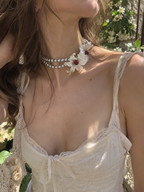 Burgundy Lily Pearl Necklace 🤍🌺