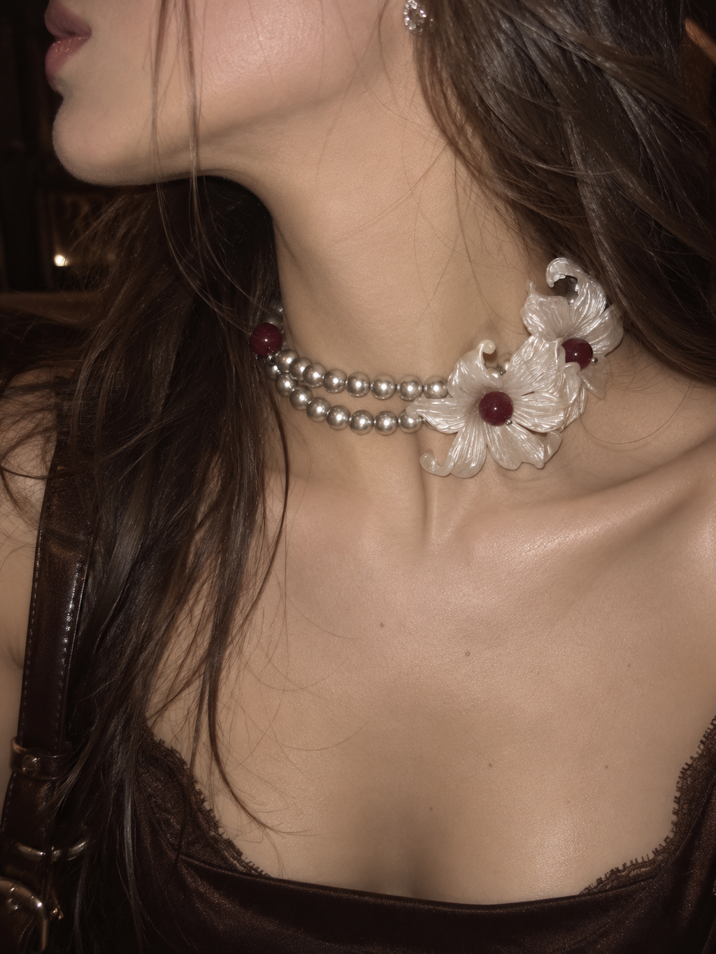 Burgundy Lily Pearl Necklace 🤍🌺